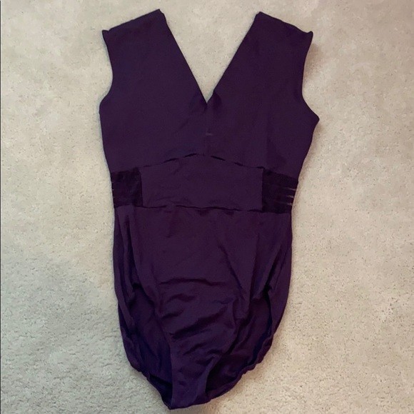 Capezio V-Neck Leotard - Picture 1 of 4